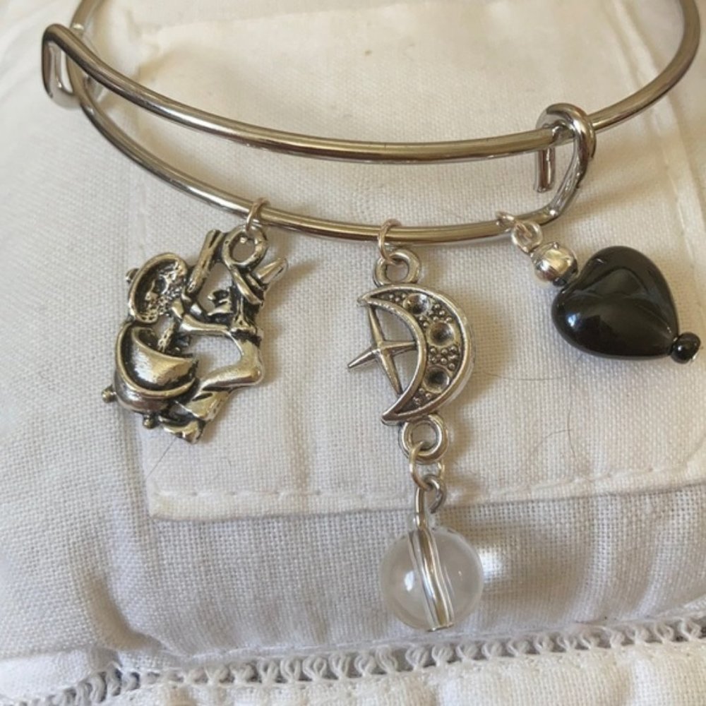 Fullmoon witch π§ββοΈπ π€ Heart Agate bracelet - Picture 3 of 8